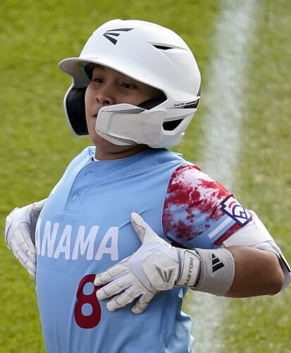 Panama holds off Cuba in a close 1-run contest